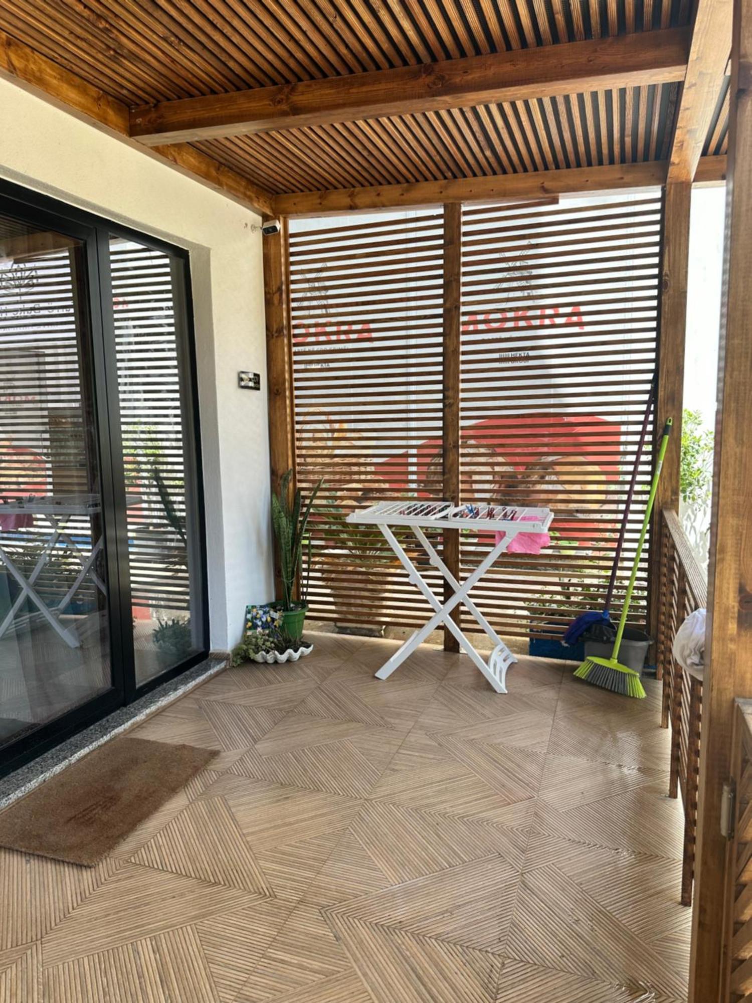 Seahana Apartment Himarë Exterior foto